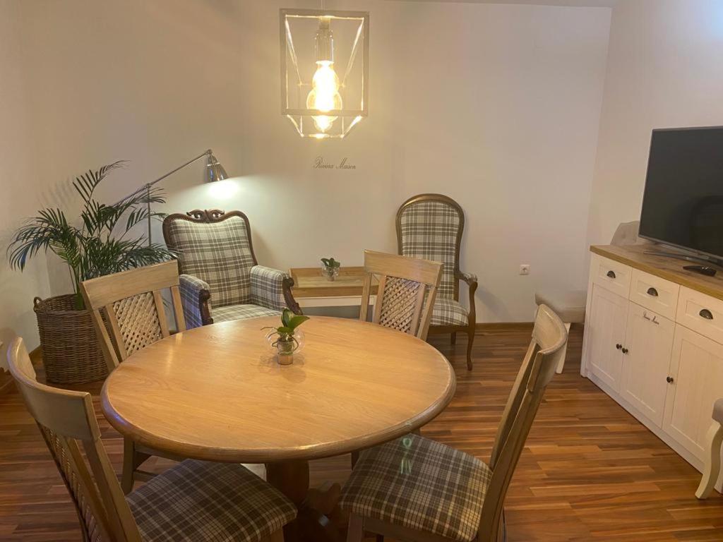 Lux Plus Apartament Chodziez, Zwyciestwa 13 エクステリア 写真