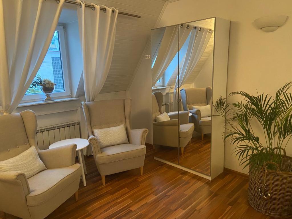 Lux Plus Apartament Chodziez, Zwyciestwa 13 エクステリア 写真